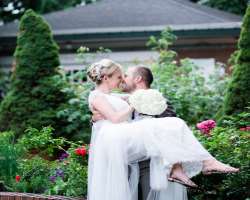 You can also organize a wedding in the gardens. It will be a great experience for both guests and hosts to witness the couple tied their knot in front